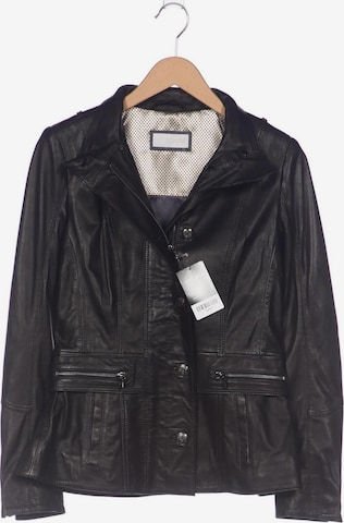 Schyia Jacke M in Schwarz: Vorderseite