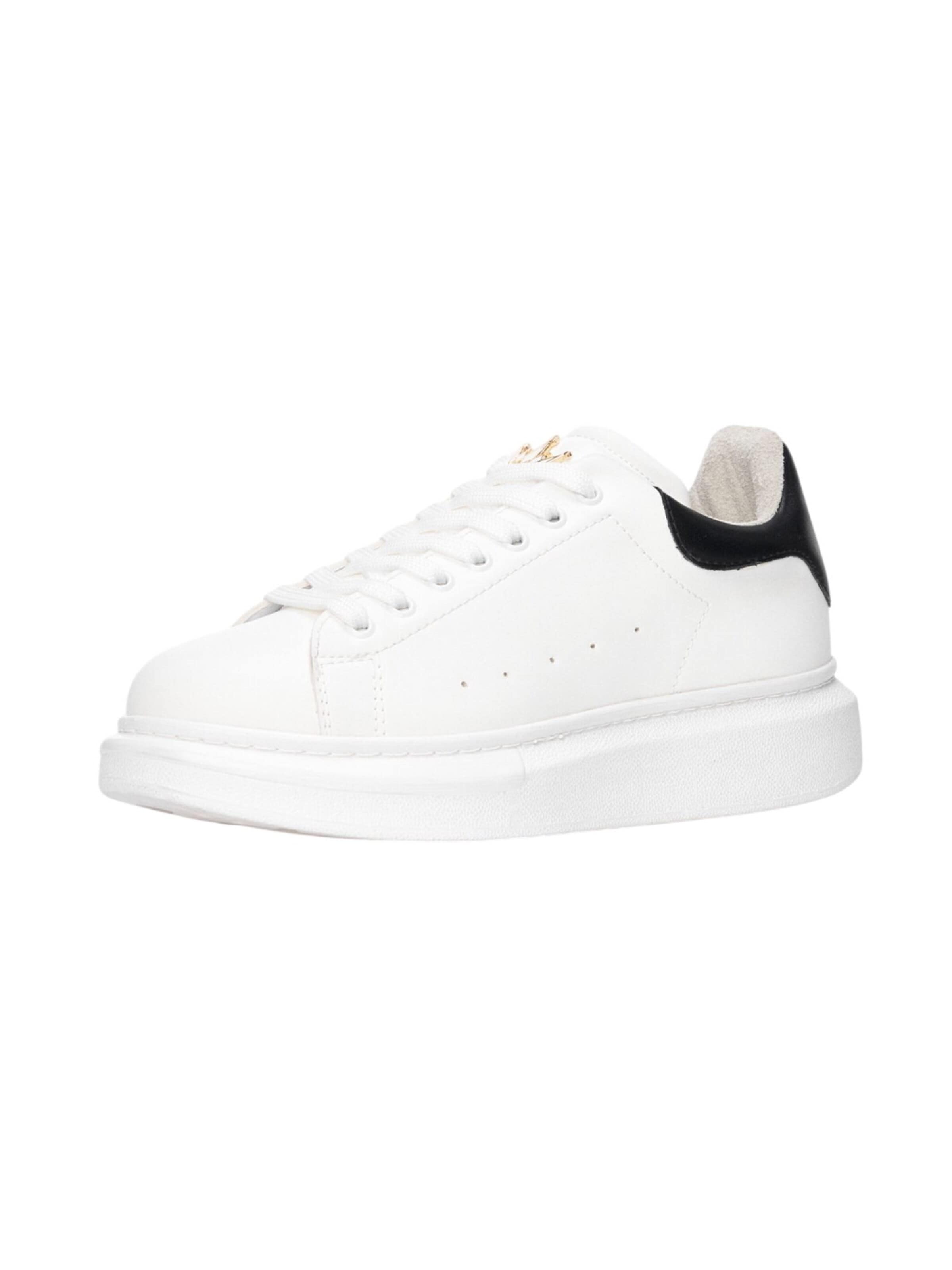 Baskets basses MARTIN VALEN en noir : devant