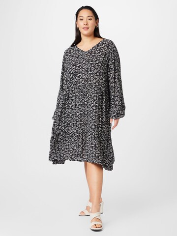 KAFFE CURVE Kleid 'Riona' in Schwarz: Vorderseite
