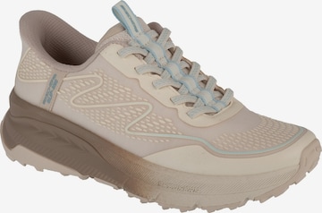 Baskets basses SKECHERS en beige : devant