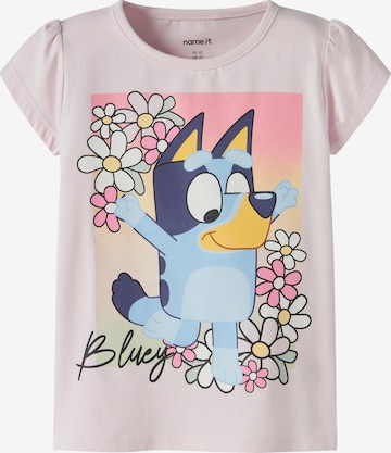 NAME IT Shirt 'NMFMAKA BLUEY' in Pink: front