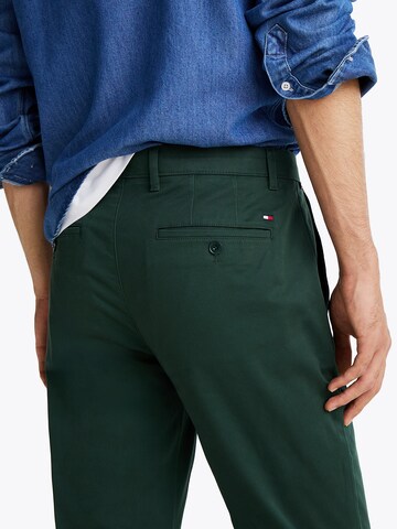 TOMMY HILFIGER Regular Chino trousers 'Denton' in Green