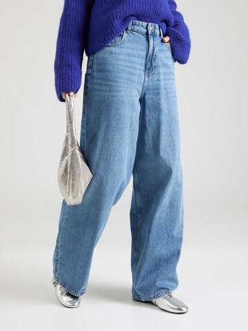 ONLY Baggy Jeans 'ONLPaulina' in Blue: front