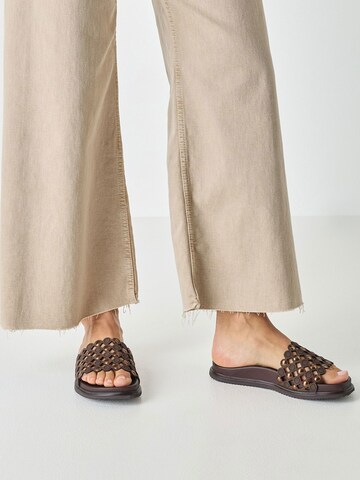 Mule Tamaris en marron