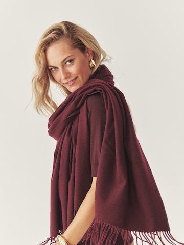 Écharpe TATUUM en rouge : devant