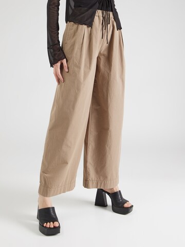 TOPSHOP Zvonové kalhoty Kalhoty se sklady v pase – béžová: přední strana