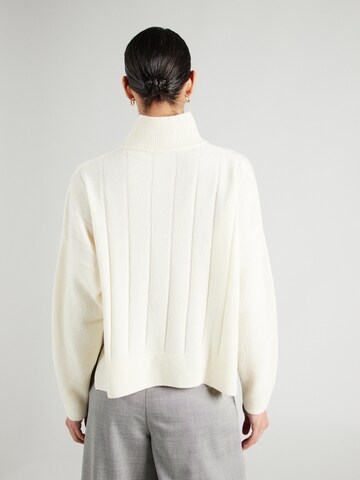 Sisley Пуловер в бяло