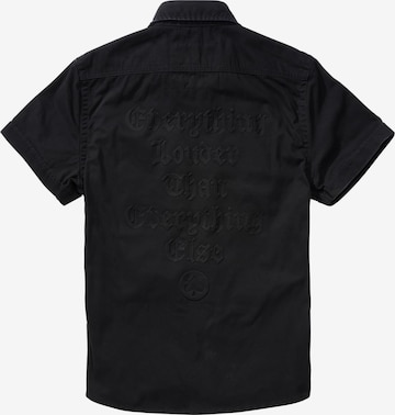 Brandit Regular Fit Skjorte i sort