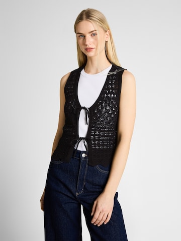TOM TAILOR DENIM Knitted Vest in Black: front