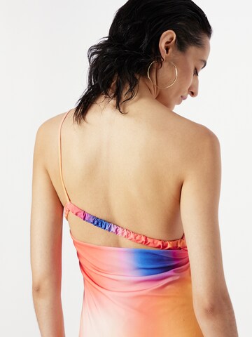 Robe de cocktail Trendyol en mélange de couleurs