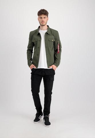 ALPHA INDUSTRIES Slim Fit Overgangsjakke i grøn