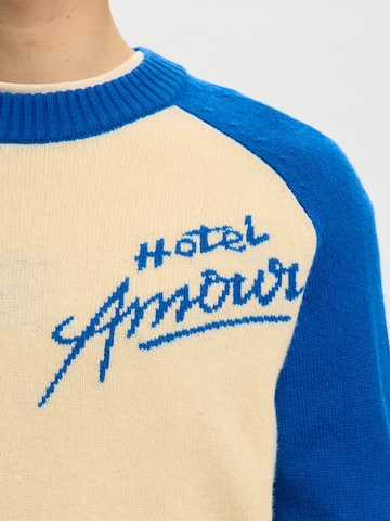 SELECTED - Jersey 'Selected  X Hotel Amour' en beige
