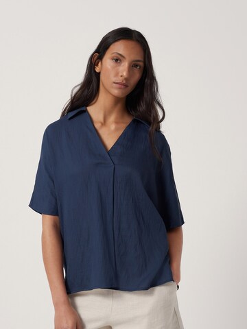 Someday Blouse 'Zerike' in Blauw: voorkant