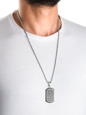 So Chic Kette in Silber: Vorderseite
