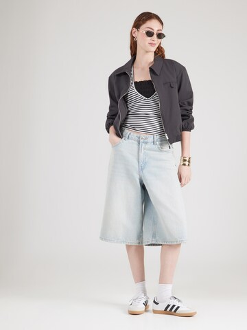 WEEKDAY Top 'Pia' - Sivá