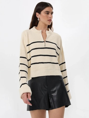Hiccup Oversized trui in Beige: voorkant