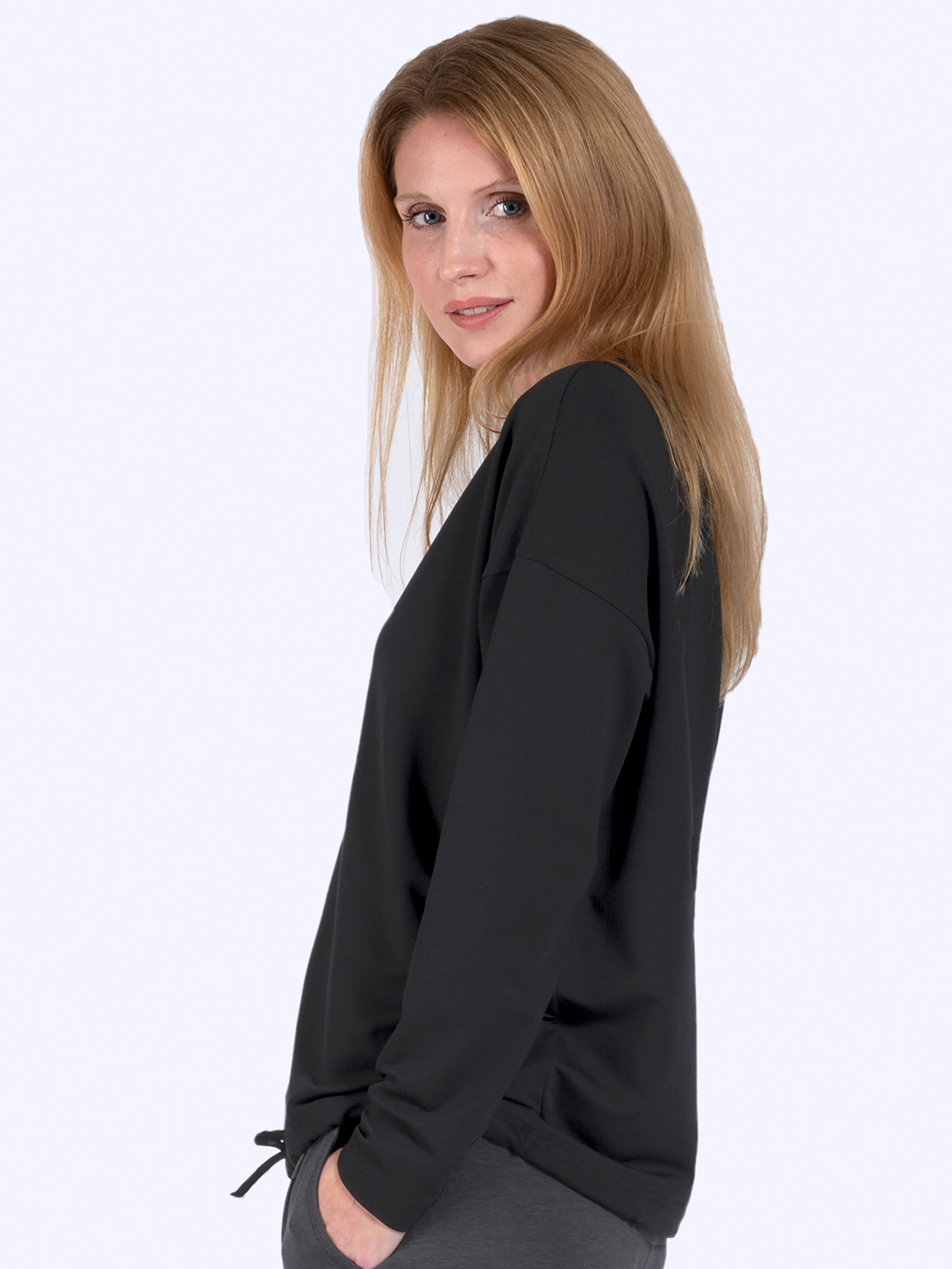 Magadi Sportpullover 'Gigi'‌ in Schwarz