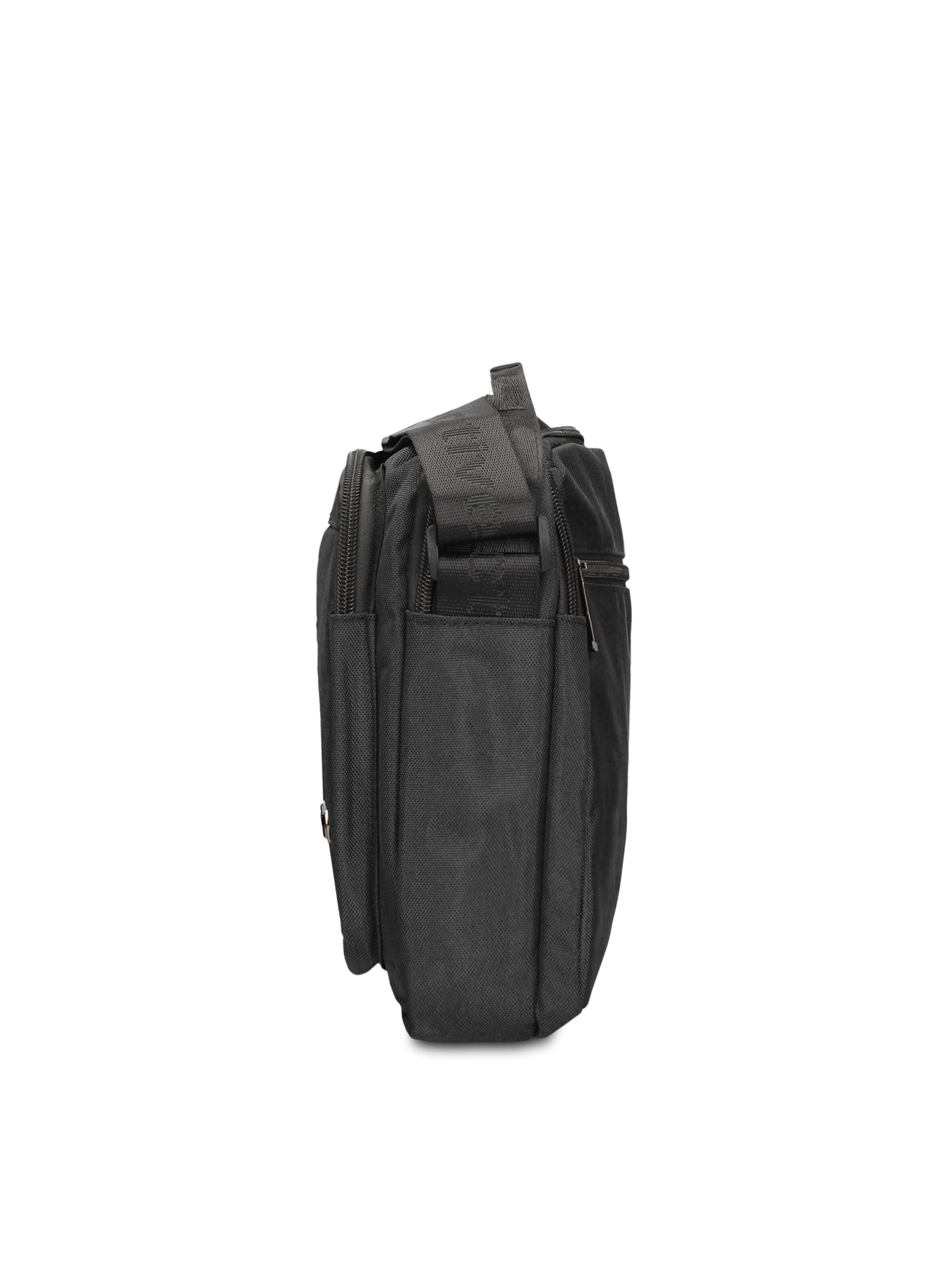 Borsa a tracolla 'Borsa a Tracolla Uomo Vegan Leather con Zip' di Coveri Collection in nero