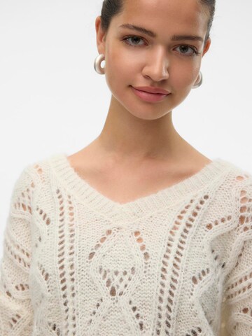 Pull-over 'VMNEWERIN' VERO MODA en beige