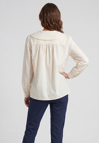 Usha Blouse in Beige