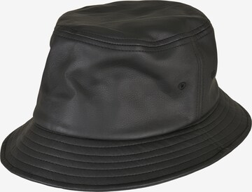 Flexfit Hat in Black: front