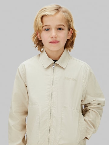 Calvin Klein Jeans Regular Tussenjas in Beige: voorkant