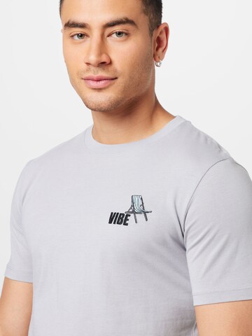 LMTD T-Shirt 'MICHAIR' in Grau
