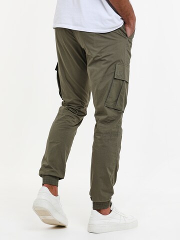 Threadbare - Tapered Calças cargo 'Prince' em verde