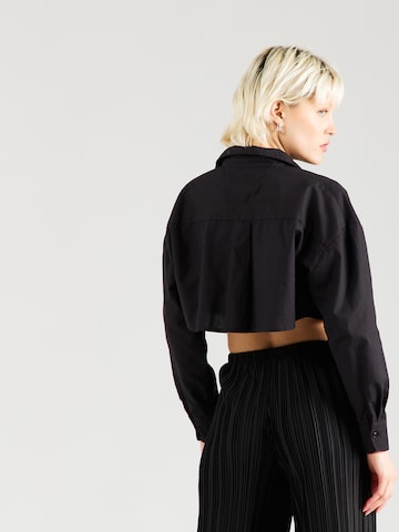 Nasty Gal - Blusa em preto