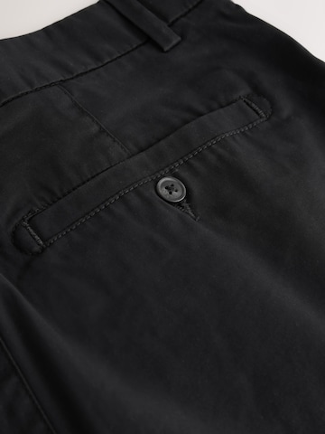 Next Szabványos Chino nadrág - fekete
