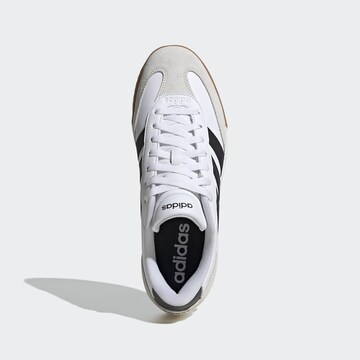 ADIDAS SPORTSWEAR Nizke superge 'VL COURT FC' | bela barva