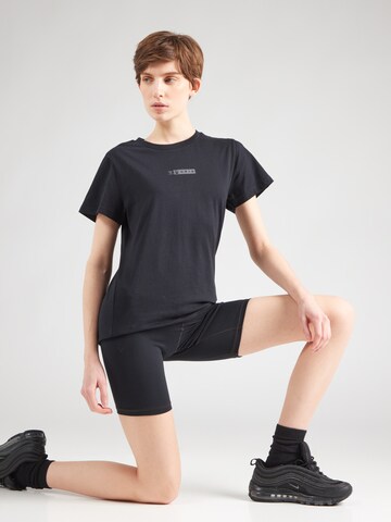 Hummel Performance shirt 'Offgrid' in Black: front