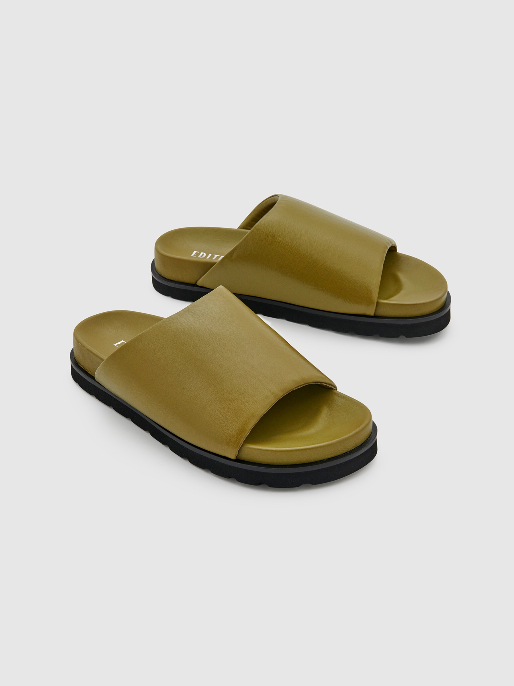 EDITED Produkte Slipper 'Mirea' grün