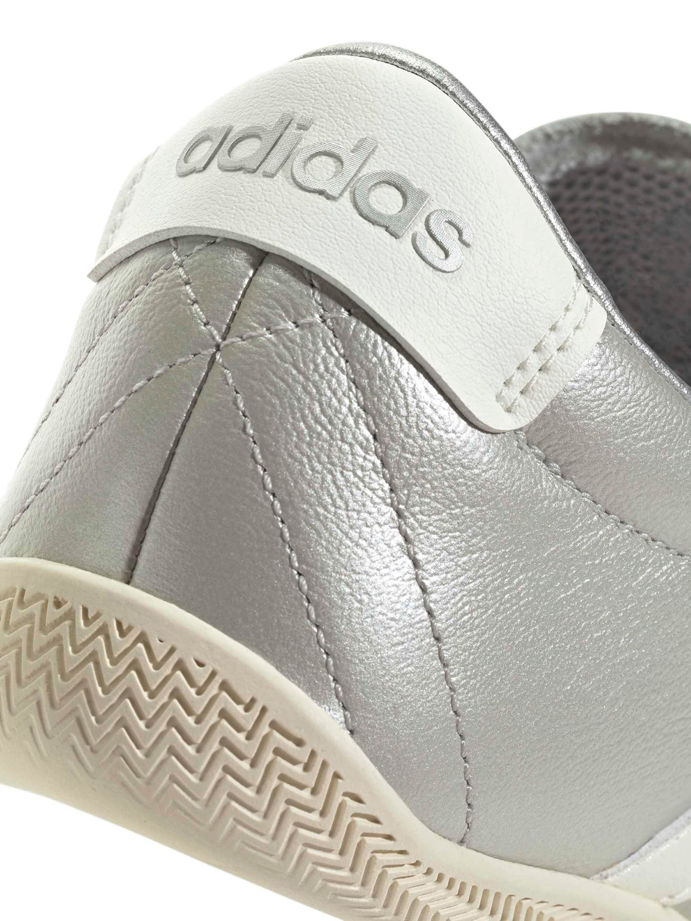 ADIDAS SPORTSWEAR Низкие кроссовки 'Grand Court' в Серебристый