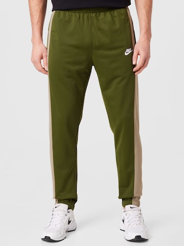 Nike Sportswear Облекло за бягане в зелено