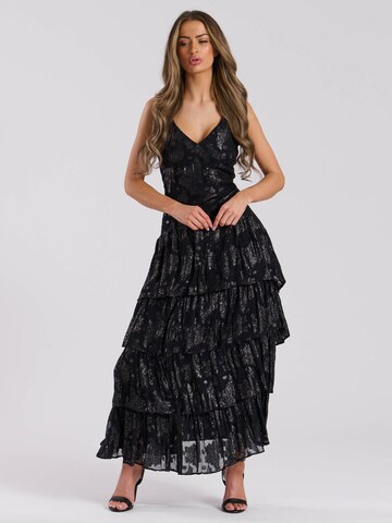 Finding Friday Kleid in Schwarz: Vorderseite
