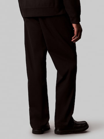 Loosefit Pantalon chino Calvin Klein Jeans en noir