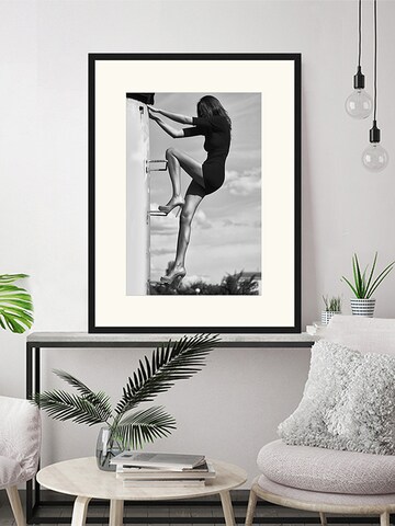 Liv Corday Image 'Fugitive' in Black