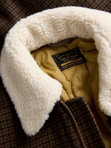 Giacca di mezza stagione 'JPRBLUMELVIN' di Jack & Jones Premium in marrone