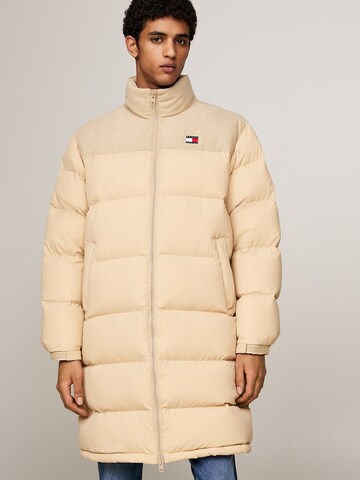 Tommy Jeans Winterparka ' Alaska' in Geel: voorkant