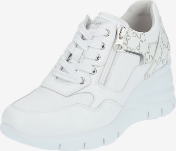 Nero Giardini Sneakers in White: front