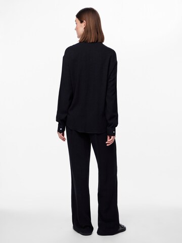 Camicia da donna 'VINSTY' di PIECES in nero
