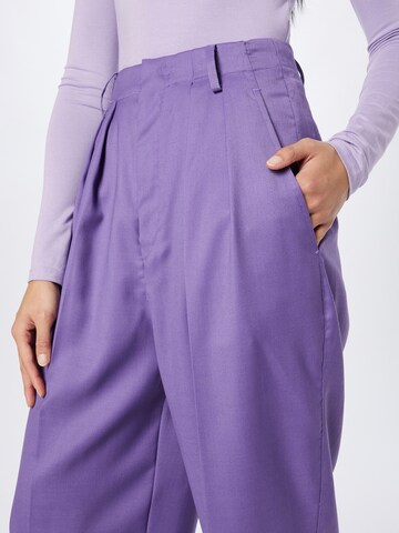 Line of Oslo Regular Pleat-front trousers 'Cher' in Purple