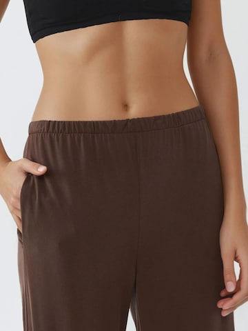Busem - Perna larga Calças em castanho
