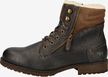 MUSTANG Lace-Up Boots in Brown