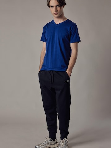 OWN Off With Nature Regular Broek 'Joggers' in Blauw