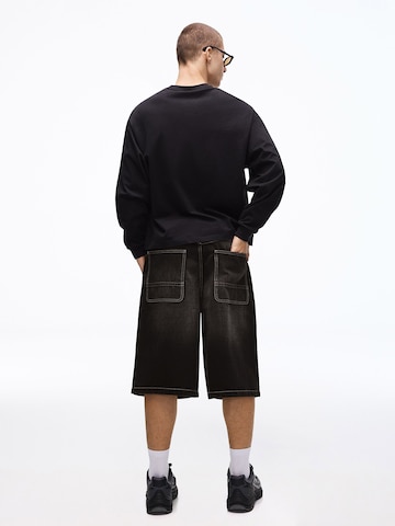 Bershka Široke hlačnice Kavbojke | črna barva