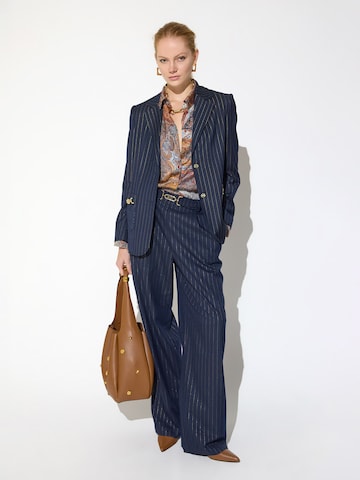 Camicia da donna di Lola Casademunt in blu: frontale