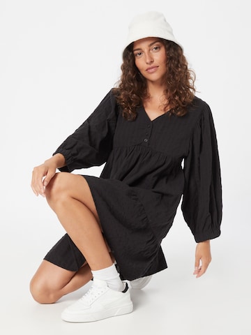 Cotton On - Vestido camisero en negro