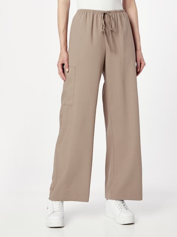 WEEKDAY Wide leg Cargo trousers 'Adisa' in Brown: front